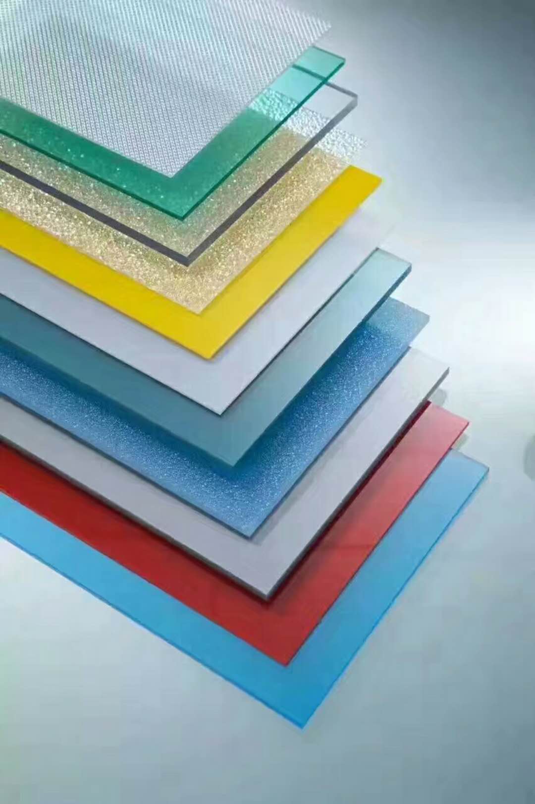 pc耐力板是一种很好的隔热材料