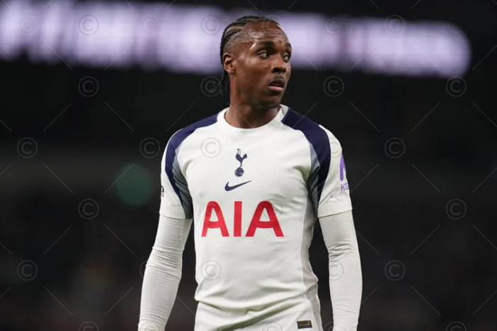 曼联临时主帅卡里克帅位悬而未决 转正可能性陡