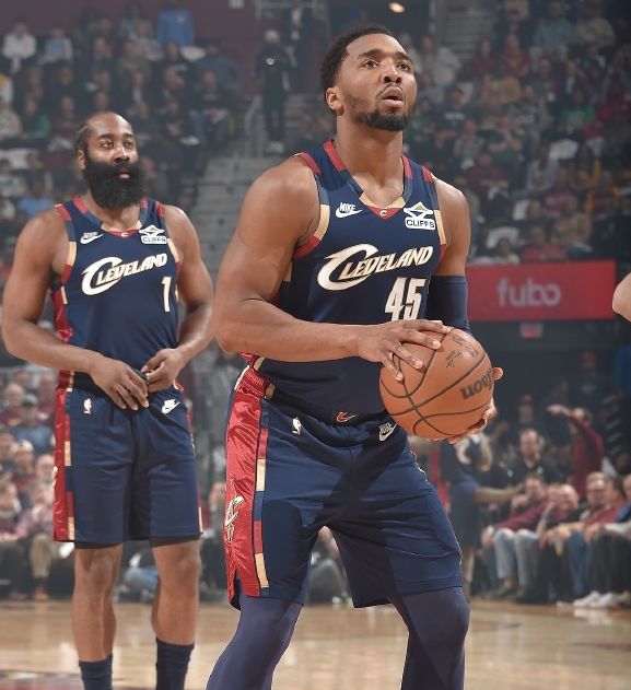 哈登：天赋与遗憾交织的冠军梦