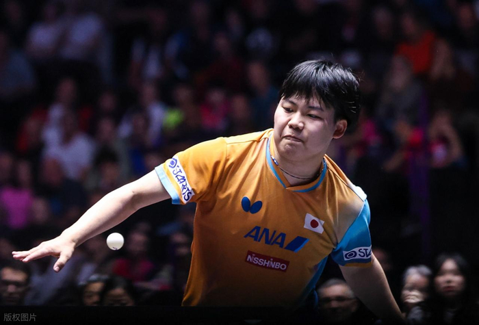 国乒男团3-0力克英格兰林诗栋横扫对手